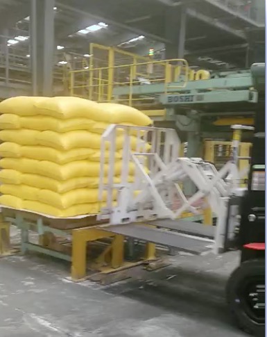 Forklift Pull Əlavəsi Gübrə Alarkən istifadə edin